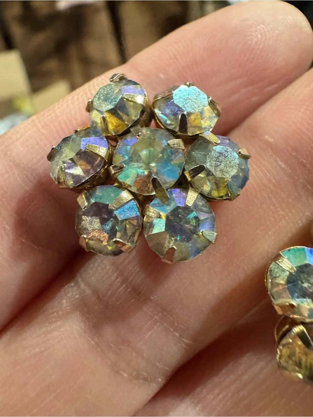 Vintage 1960s Aurora Crystal Cluster Screw back Earrings - Gold Tone - Picture 6 of 16